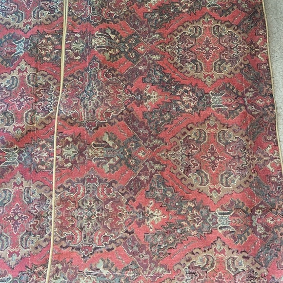 2 Vintage King Size 18 x 33” Woven Tapestry Crimson Cream Trim Pillow Covers - Picture 10 of 16